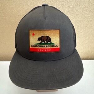 California Republic Trucker Hat Black Mesh Adjustable Paramount Snapback Cap